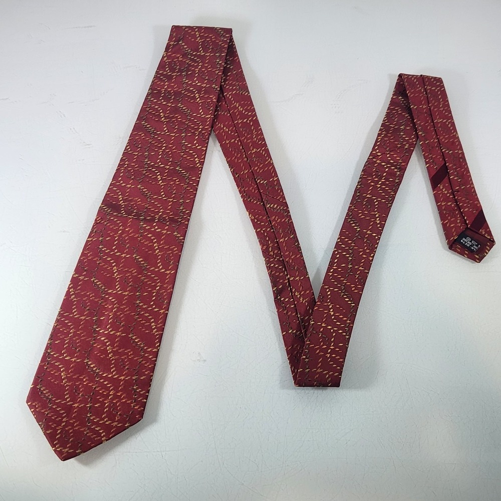 Salvatore Ferragamo Red Dotted Lines 100% Silk Neck Tie